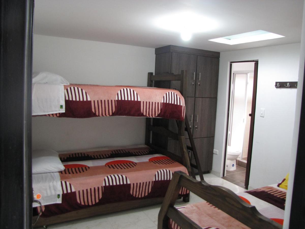 El Cable Hostal Manizales Extérieur photo
