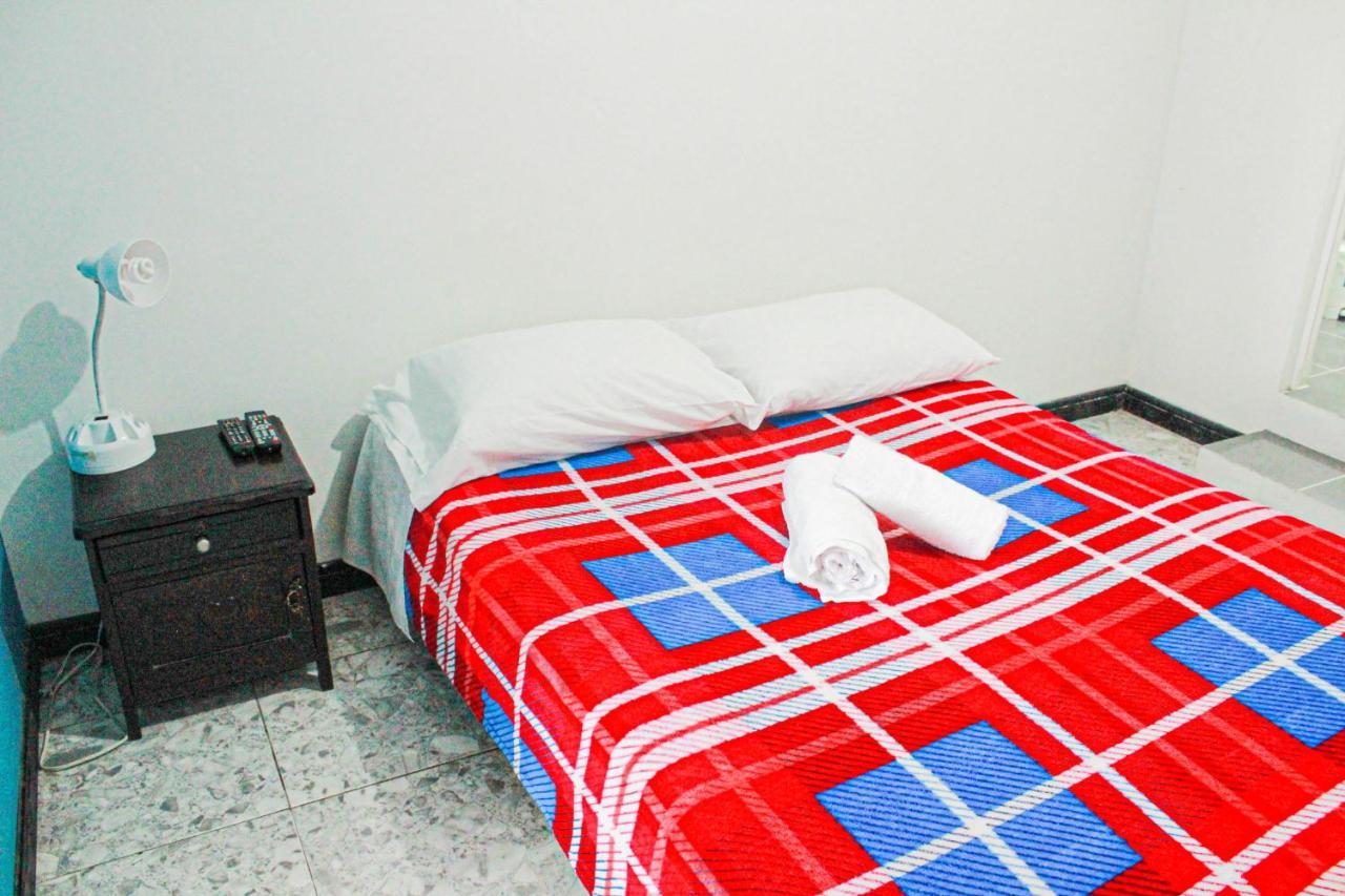El Cable Hostal Manizales Extérieur photo