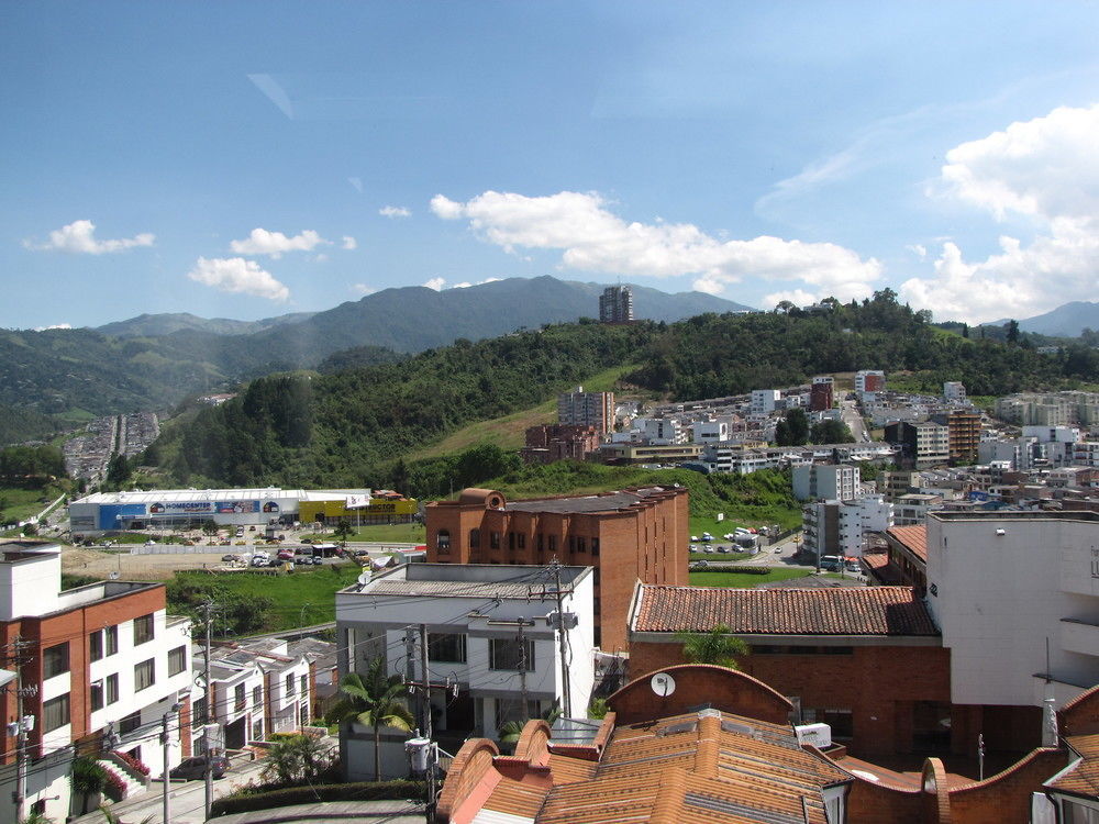 El Cable Hostal Manizales Extérieur photo